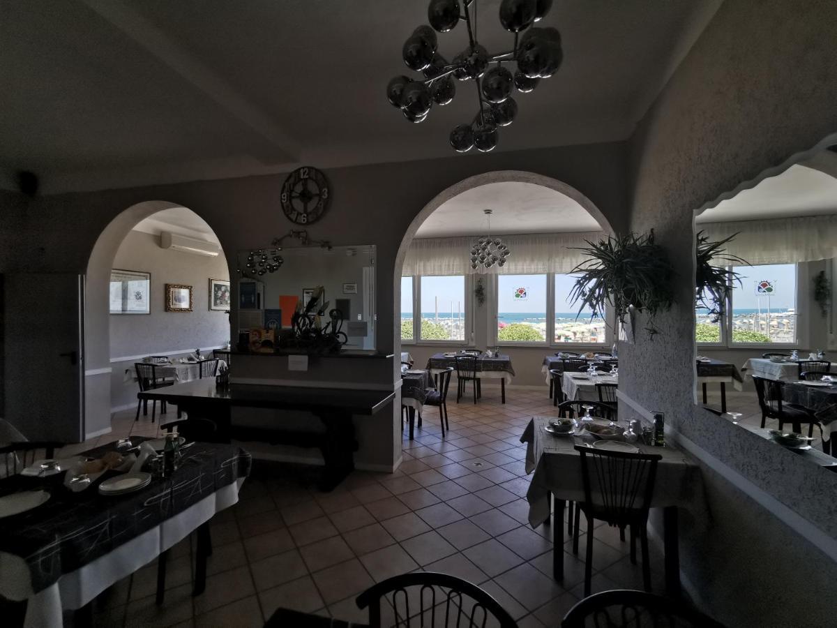 Hotel Vistamare Viserba 리미니 외부 사진