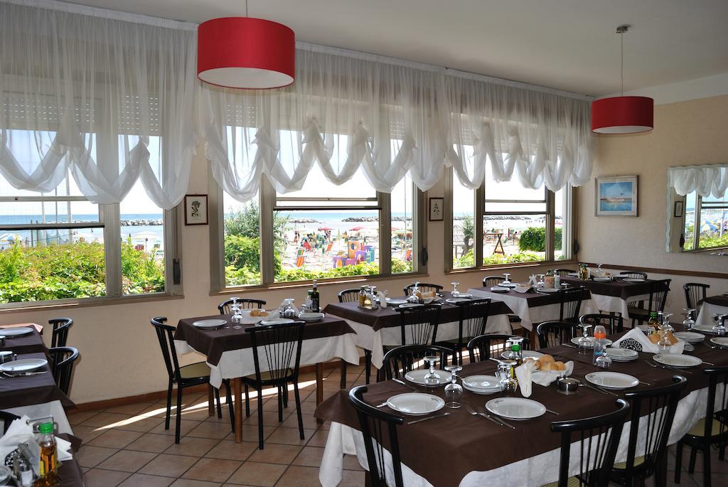 Hotel Vistamare Viserba 리미니 외부 사진